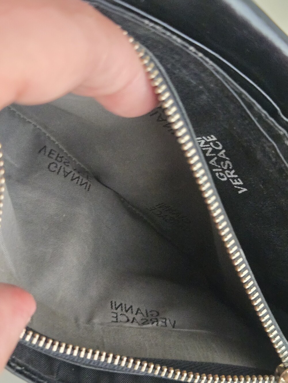 Vintage Gianni Versace Black Croc-Embossed Leather Long Wallet Clutch - Picture 12 of 15